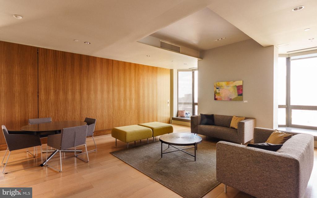 2018-32 WALNUT STREET Unit: 16GH