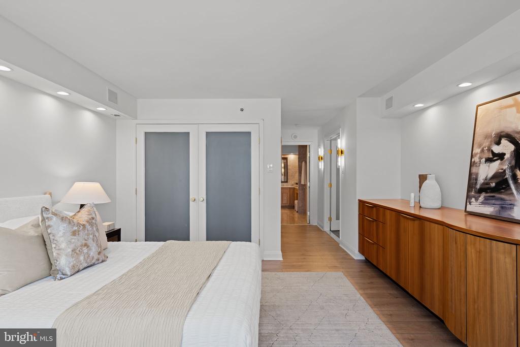 2018-32 WALNUT STREET Unit: 16GH
