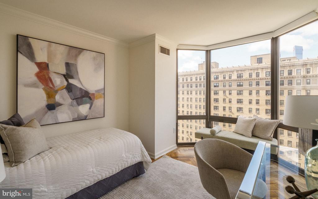 2018-32 WALNUT STREET Unit: 16GH