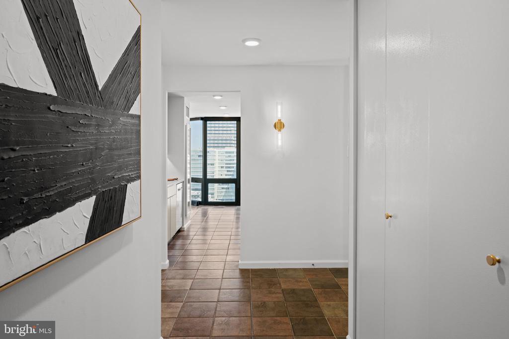 2018-32 WALNUT STREET Unit: 16GH