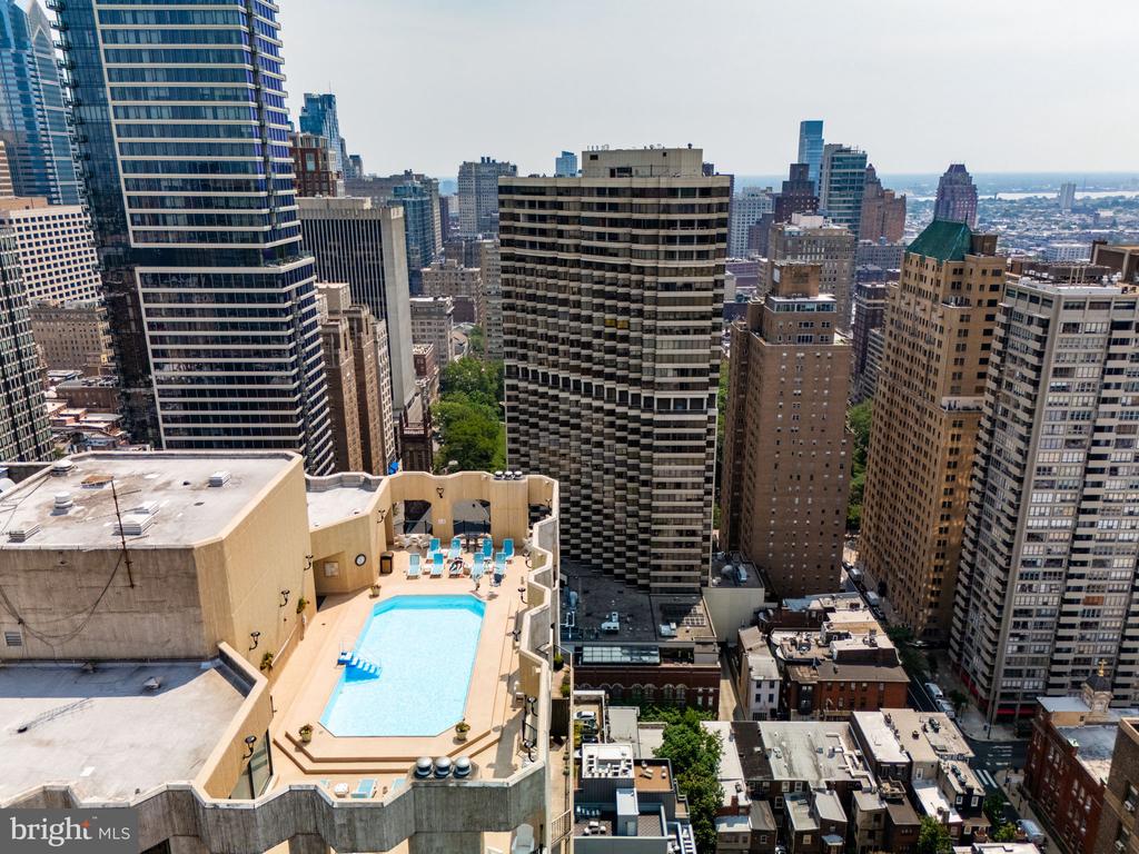 2018-32 WALNUT STREET Unit: 16GH