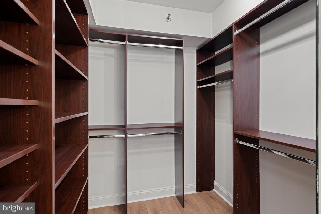 2018-32 WALNUT STREET Unit: 16GH
