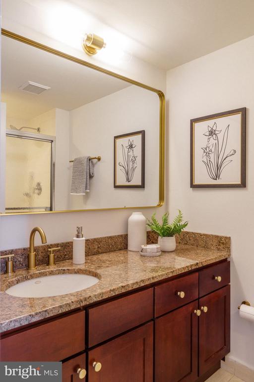 2018-32 WALNUT STREET Unit: 16GH