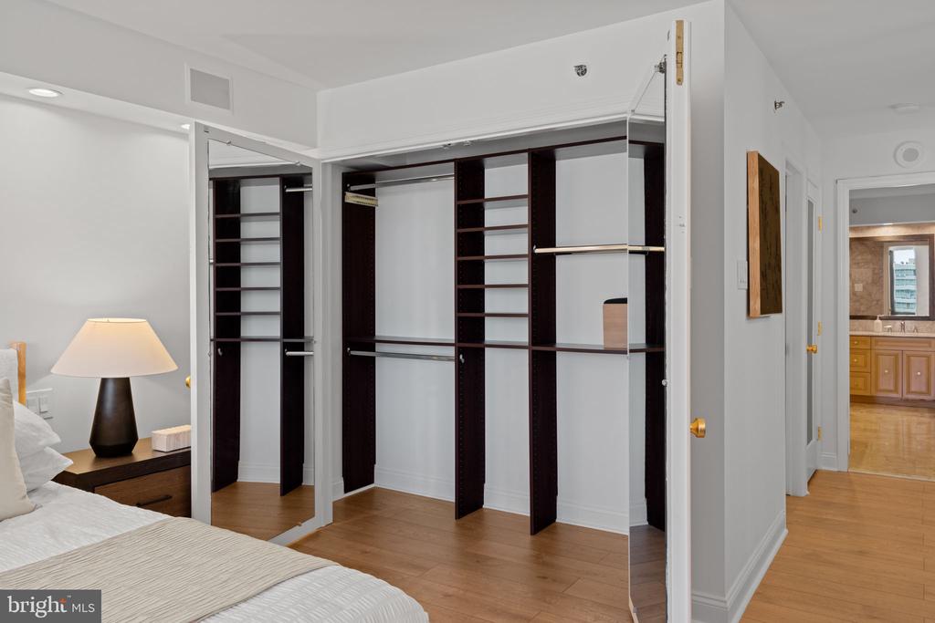 2018-32 WALNUT STREET Unit: 16GH