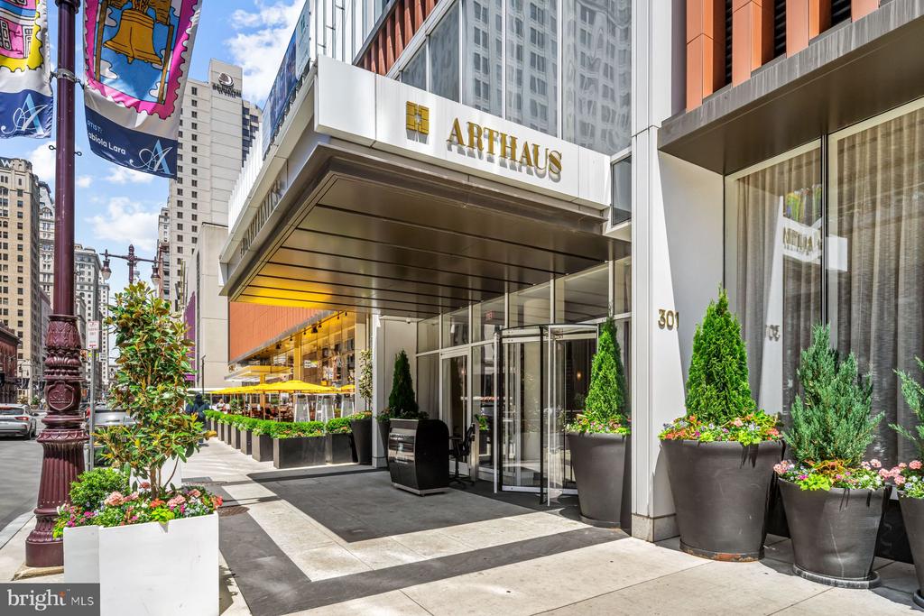 301 S. BROAD STREET 2802