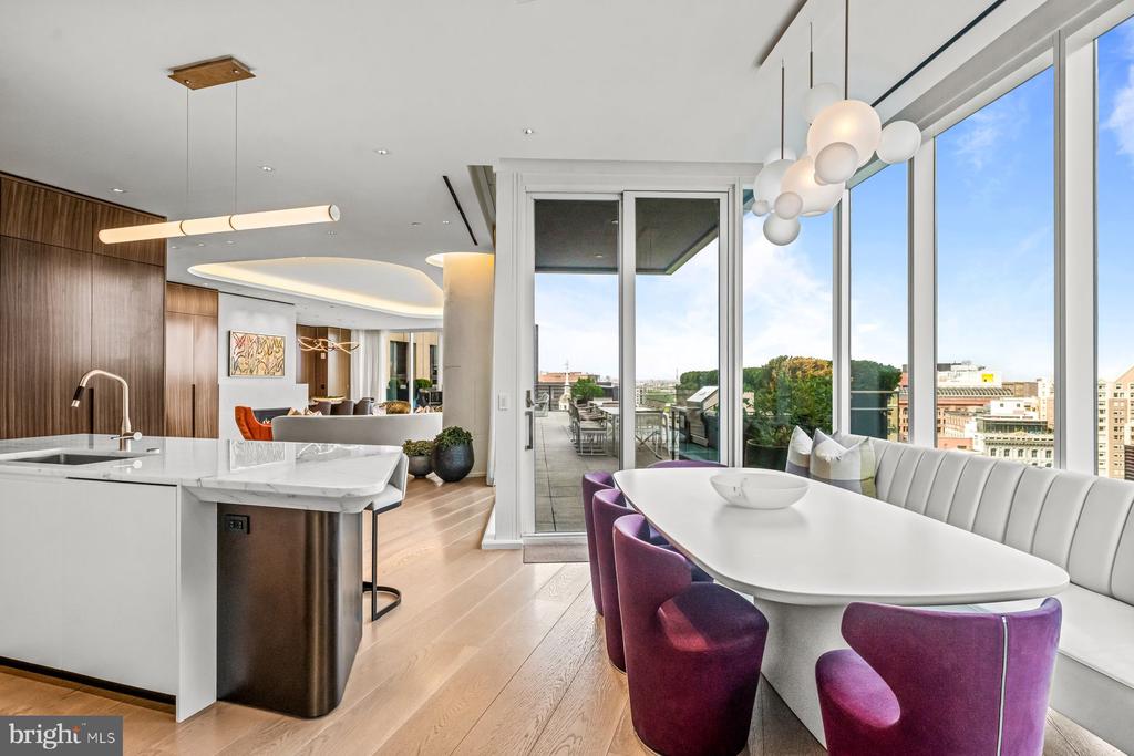 500 WALNUT STREET Unit: 1300