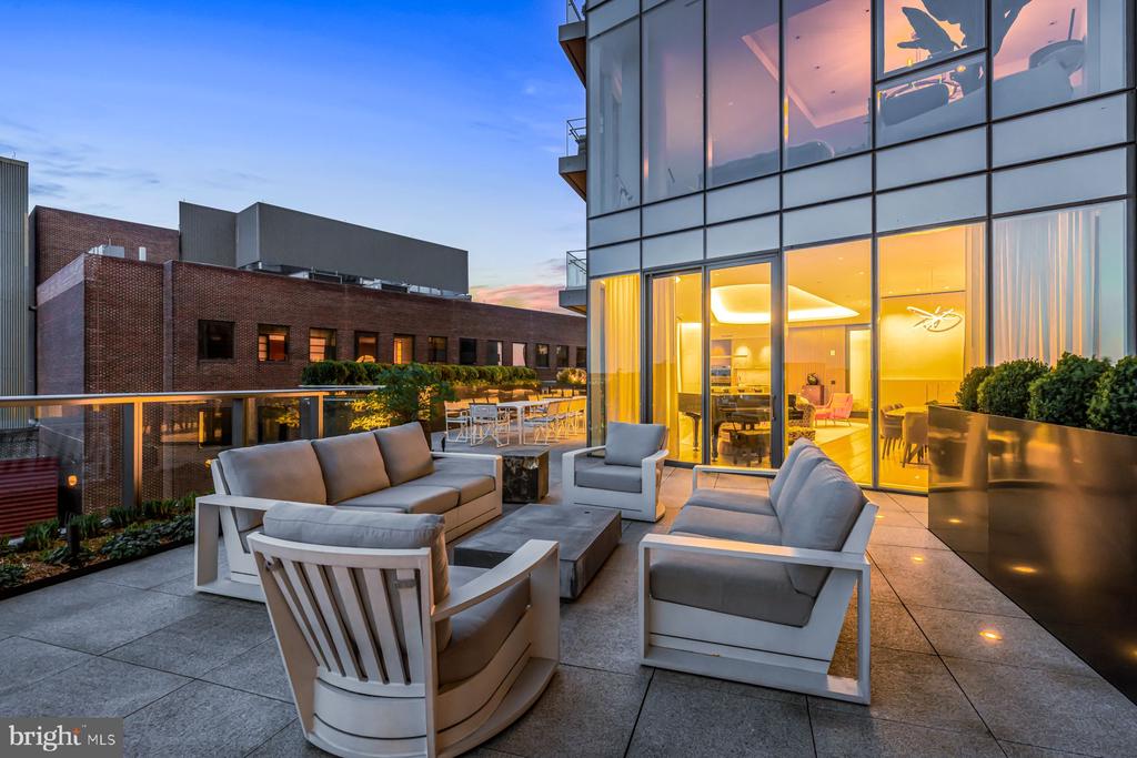 500 WALNUT STREET Unit: 1300