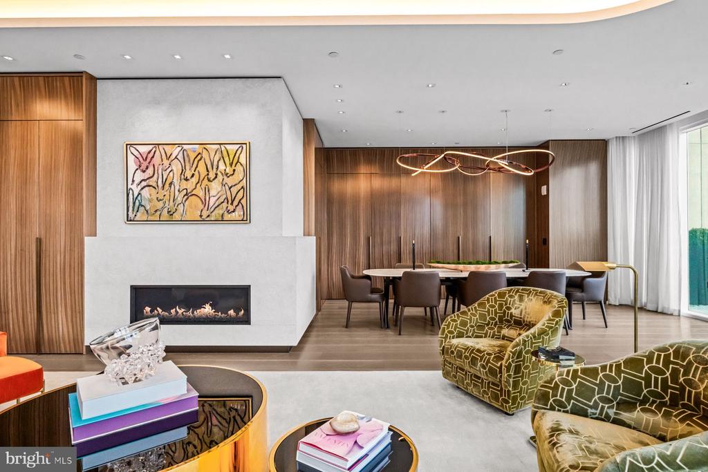 500 WALNUT STREET Unit: 1300