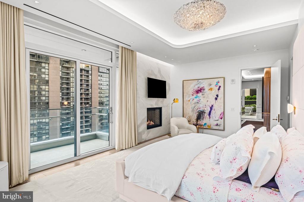 500 WALNUT STREET Unit: 1300