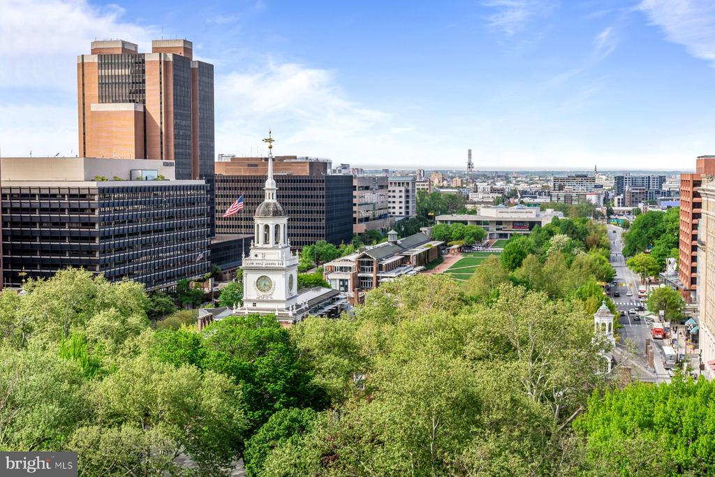 500 WALNUT STREET Unit: 1300