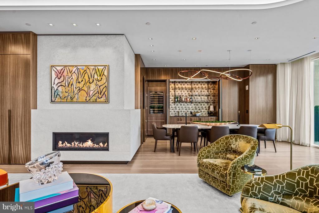 500 WALNUT STREET Unit: 1300