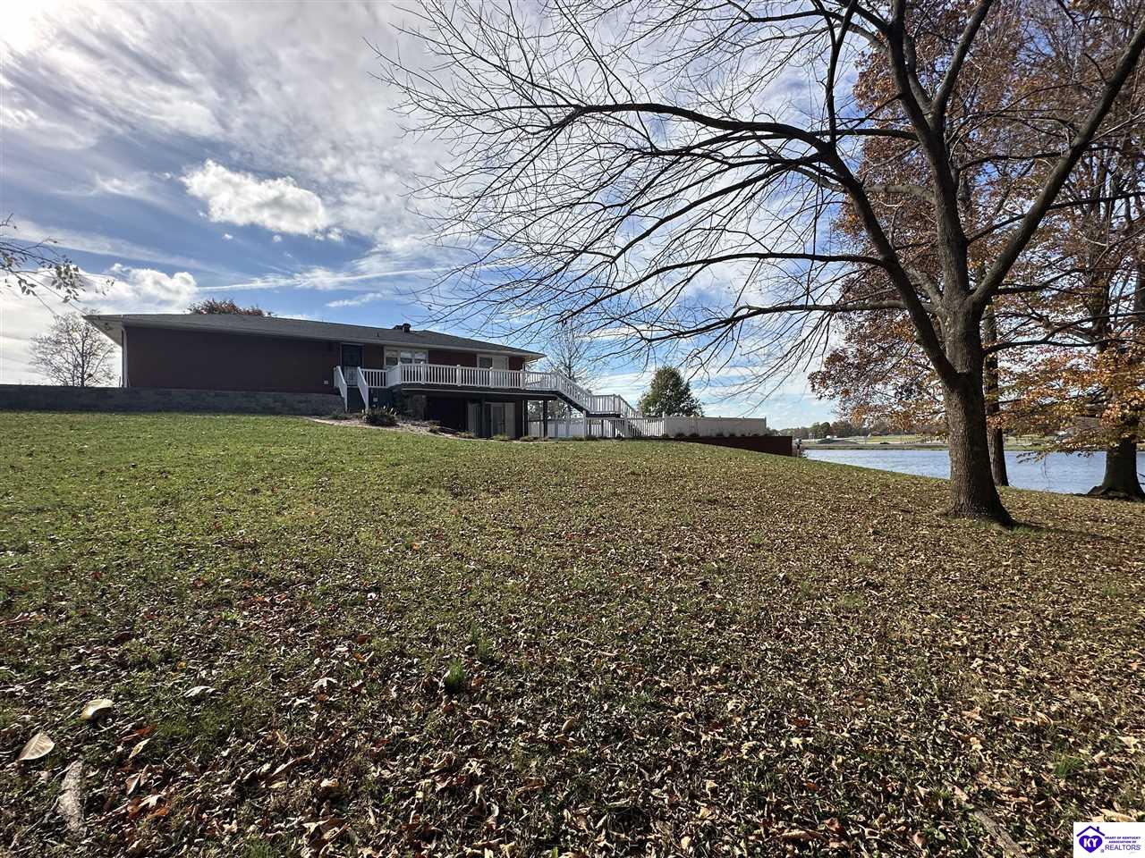 411 Lakeview Drive