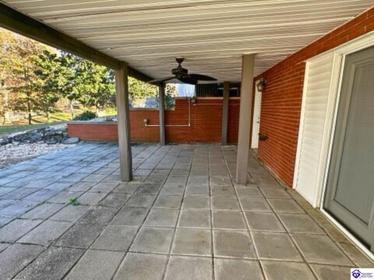 411 Lakeview Drive