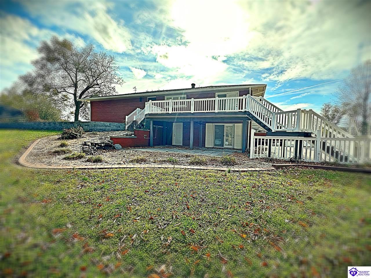 411 Lakeview Drive