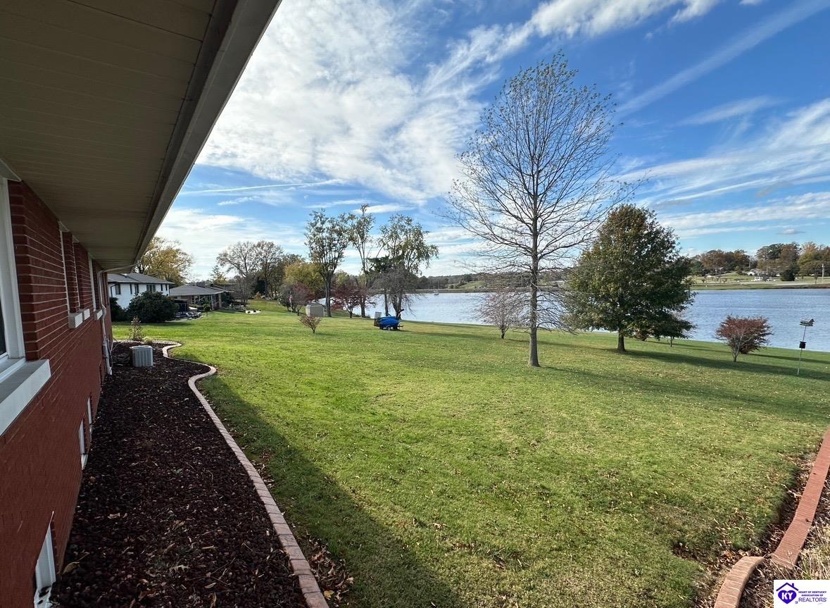411 Lakeview Drive