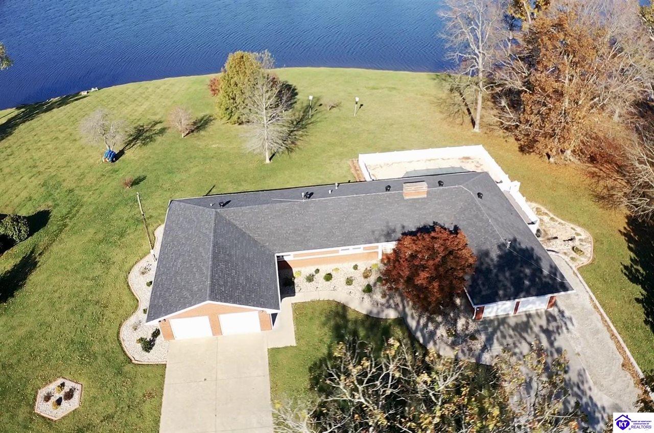 411 Lakeview Drive