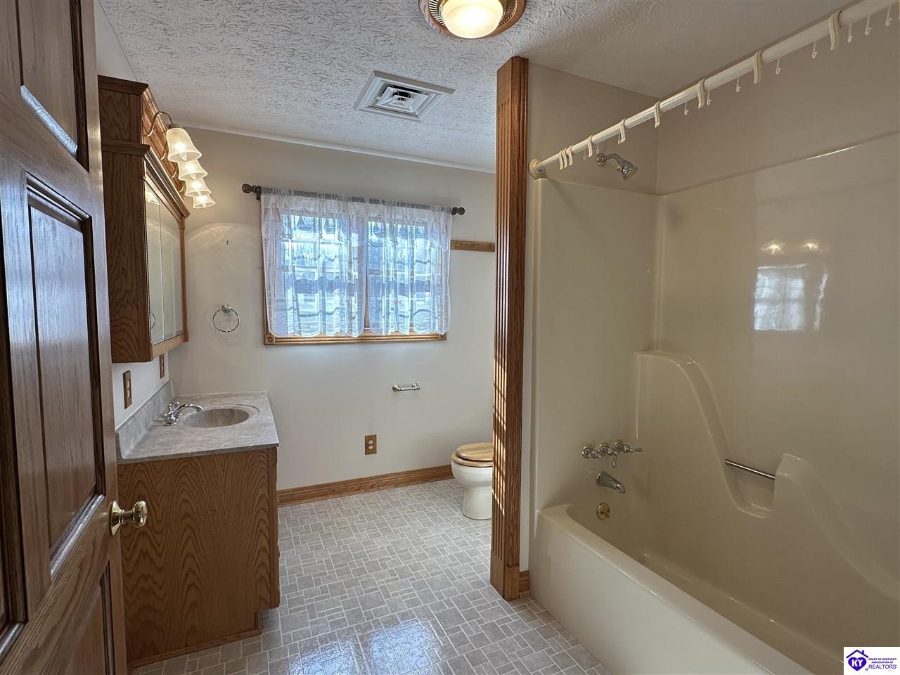 2215 Elkhorn Road