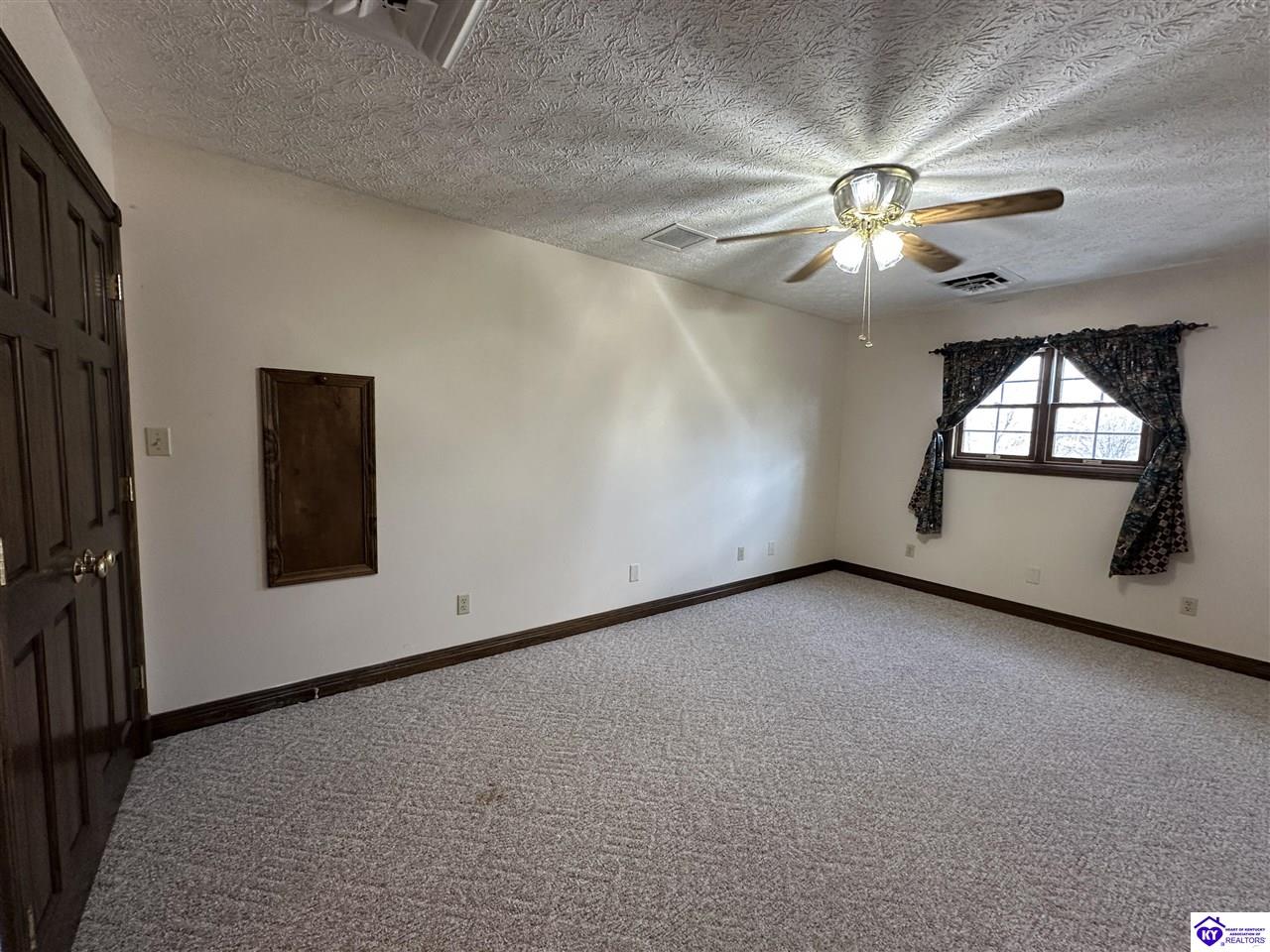 2215 Elkhorn Road