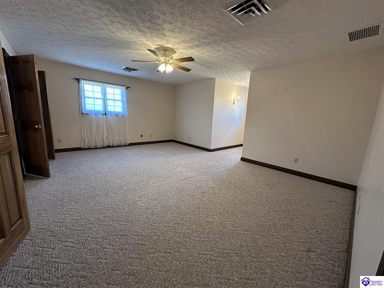 2215 Elkhorn Road