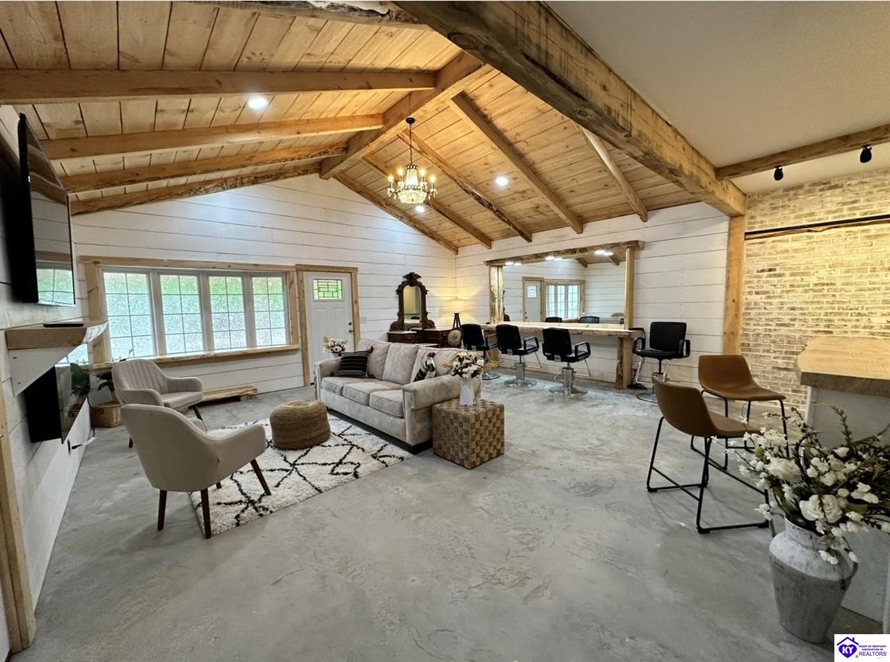 2385 Pikes Ridge Road