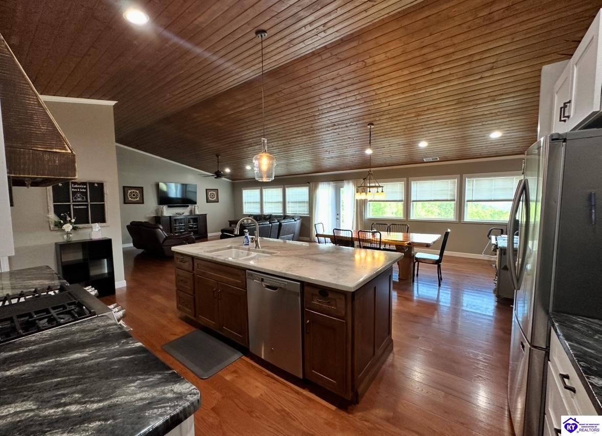 2385 Pikes Ridge Road