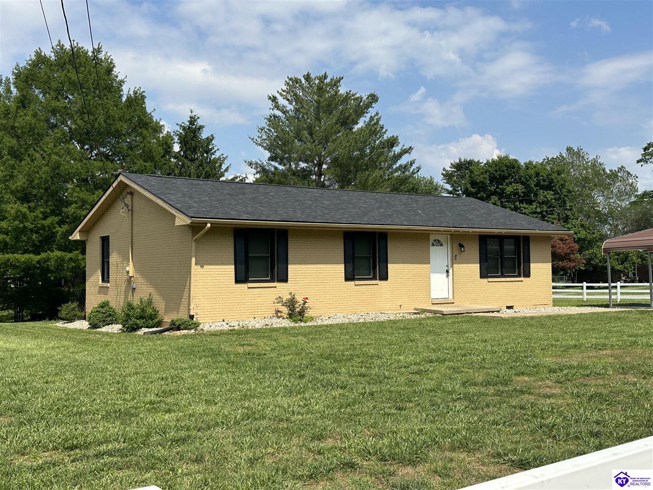 16 White Pine Circle