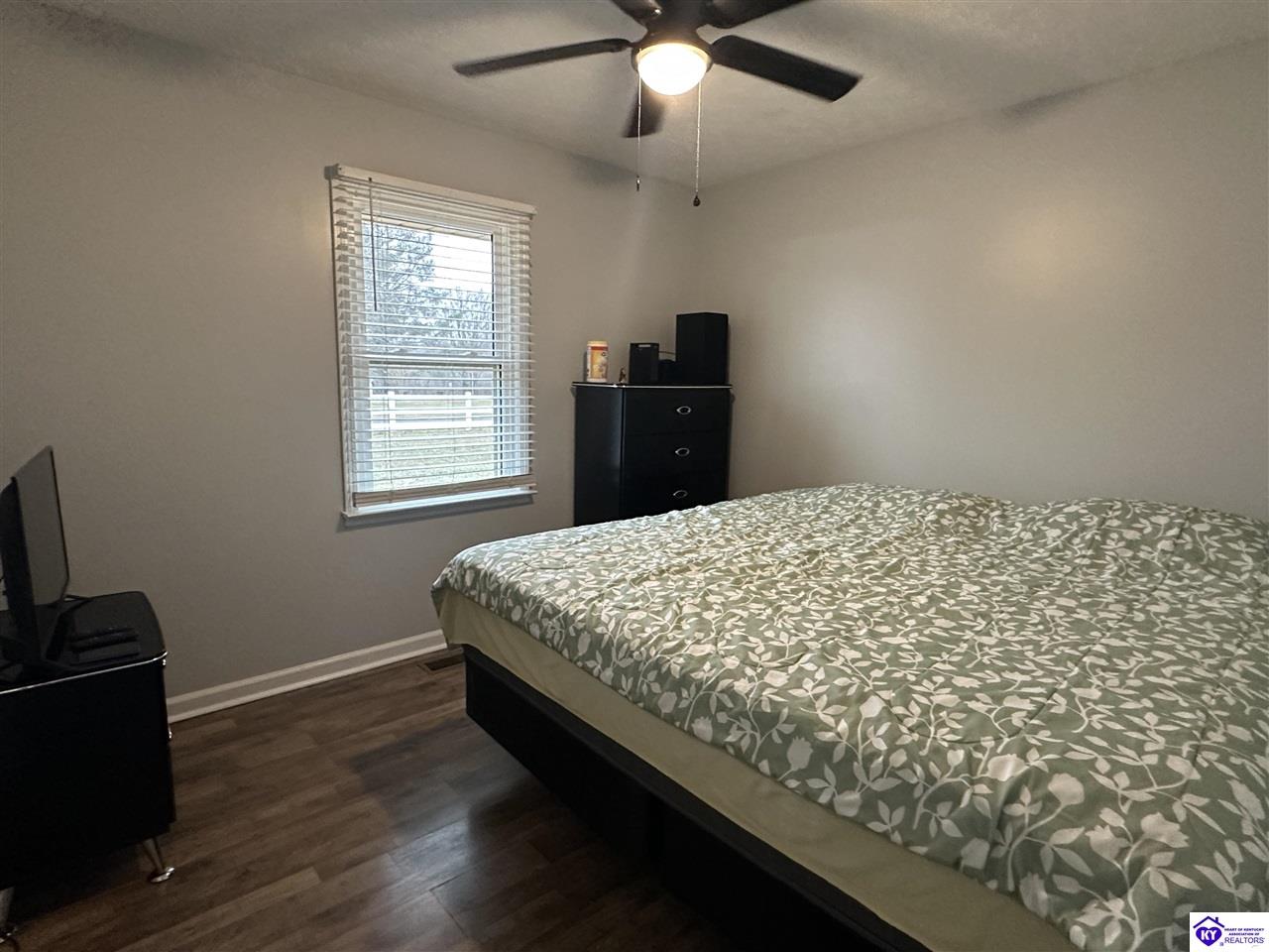 16 White Pine Circle