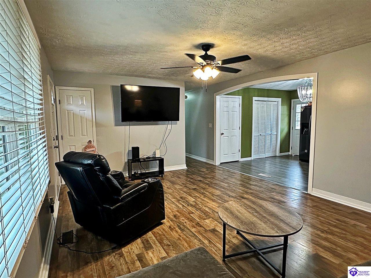 16 White Pine Circle