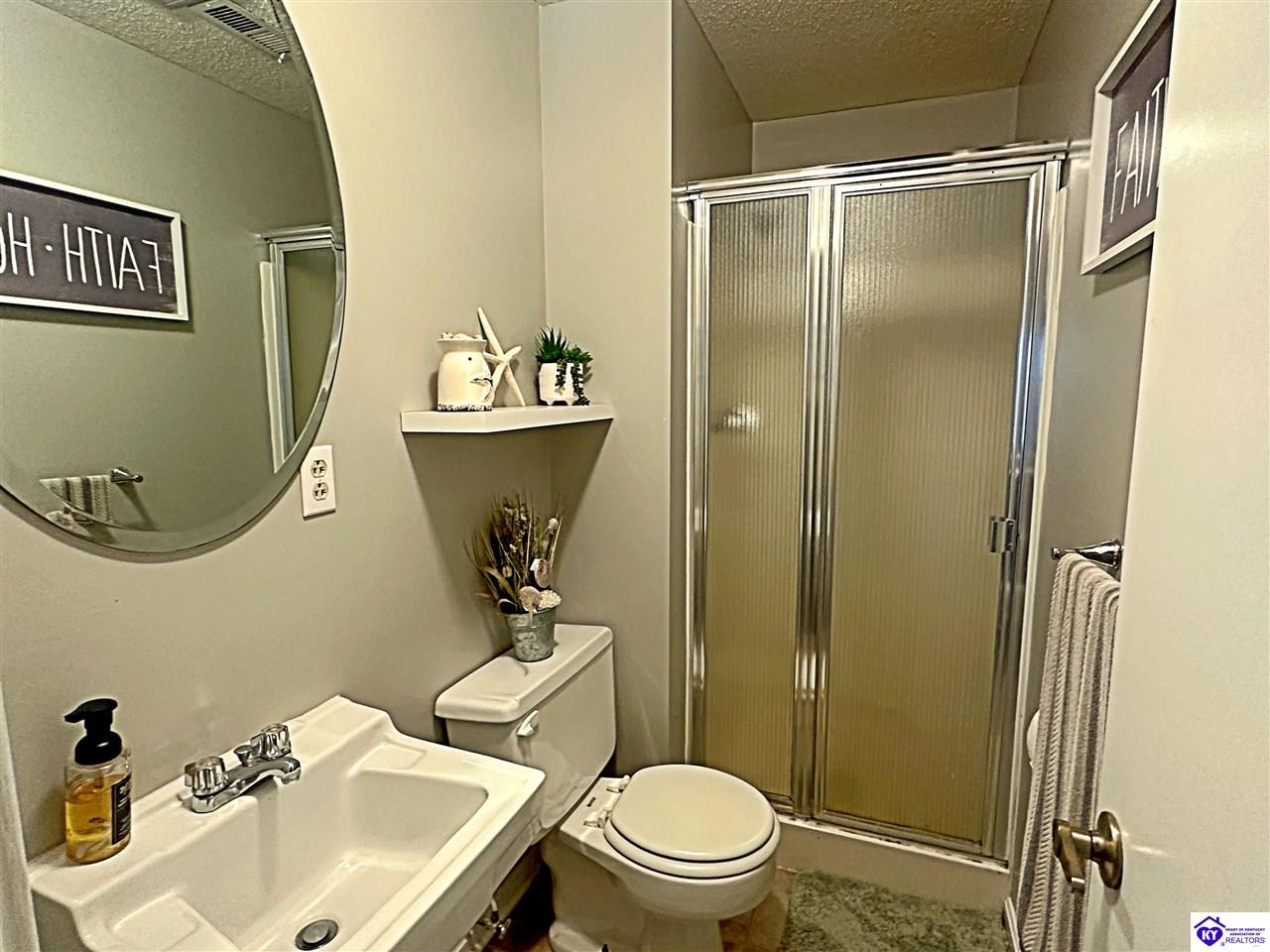 506 Hastings Way
