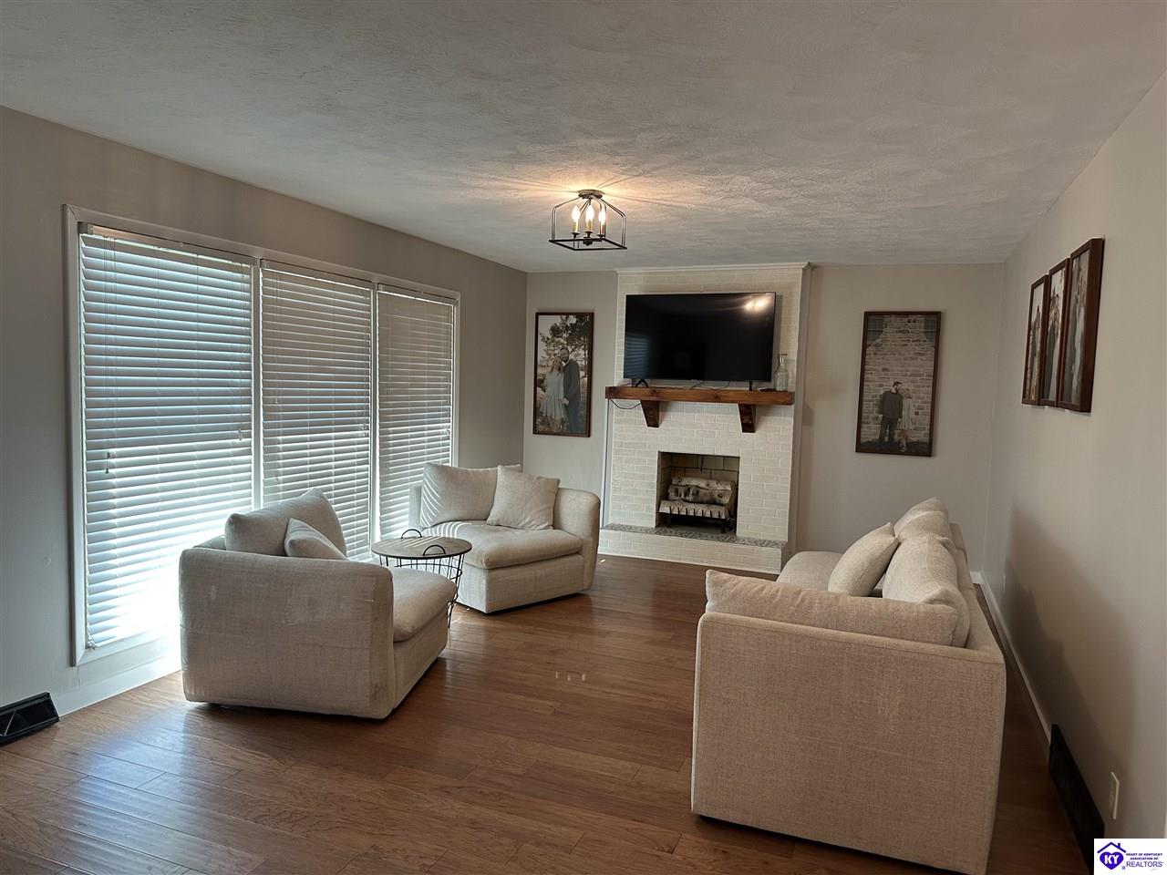 282 Red Fern Road