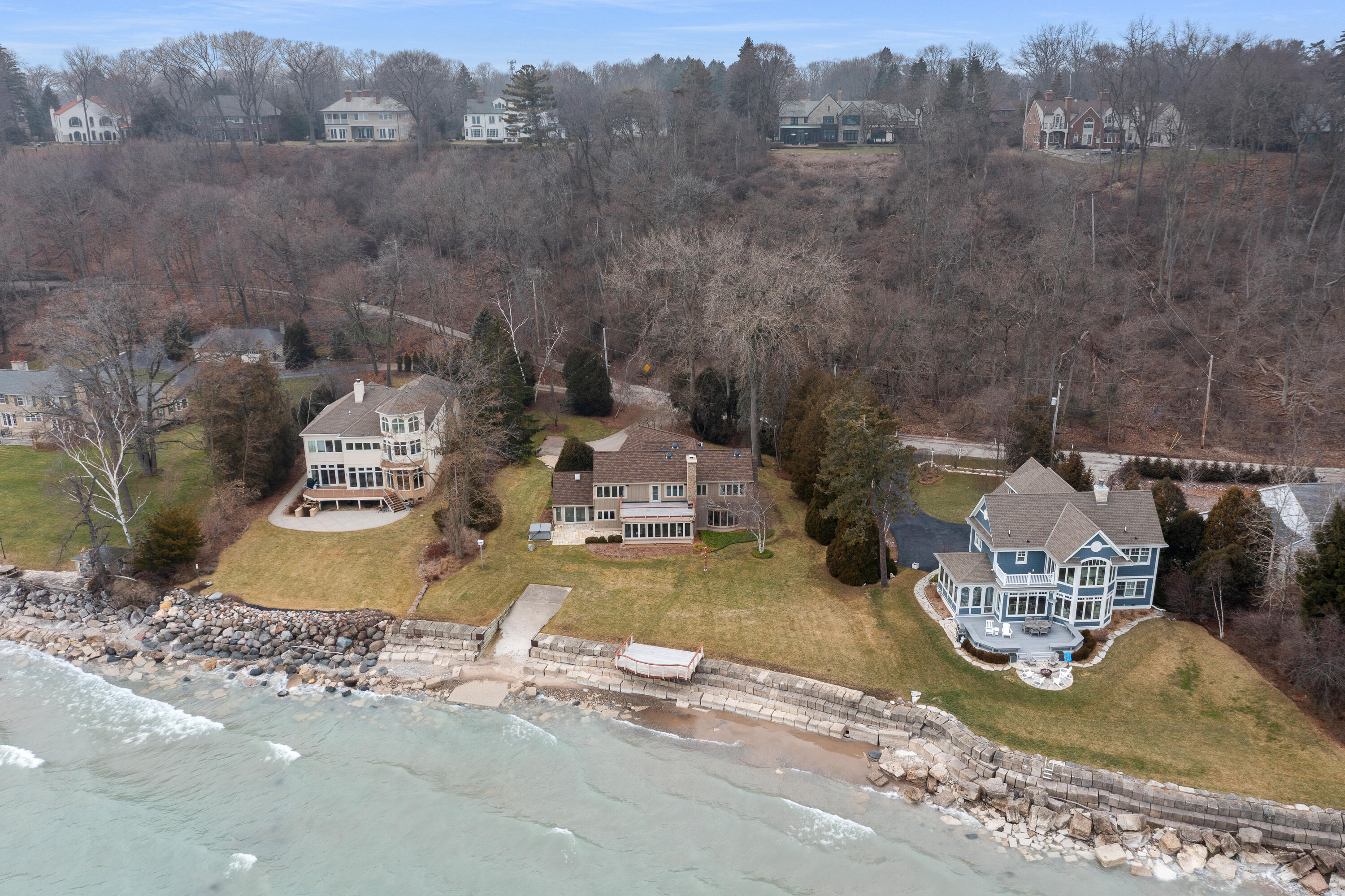 7124 N Beach Dr