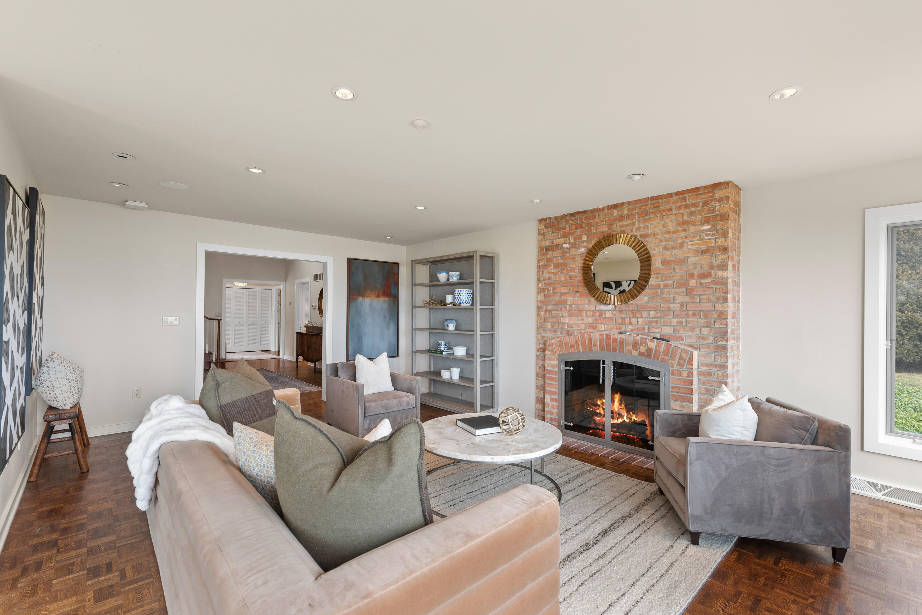 7124 N Beach Dr