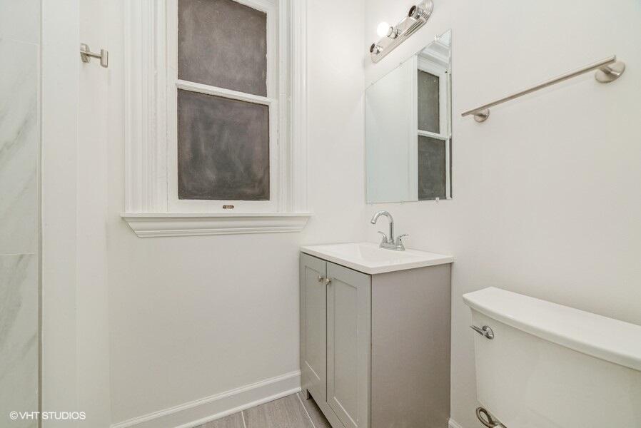 2813 E Belleview Pl 5
