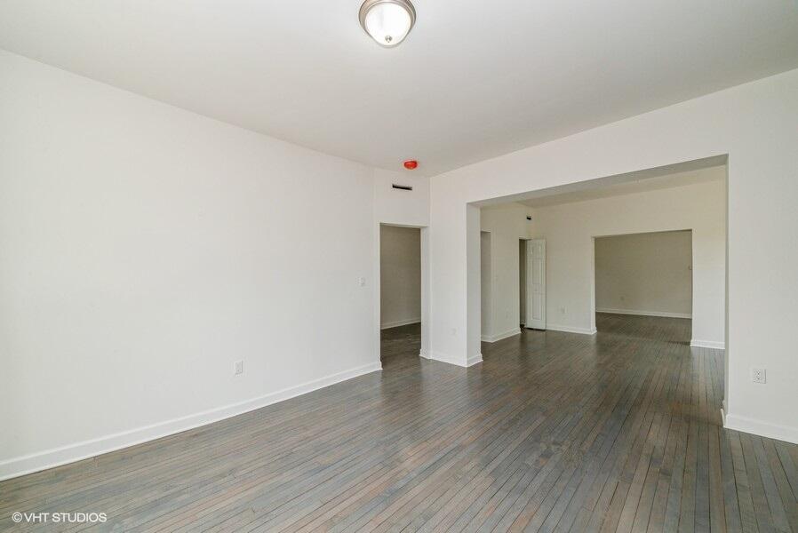 2813 E Belleview Pl 5