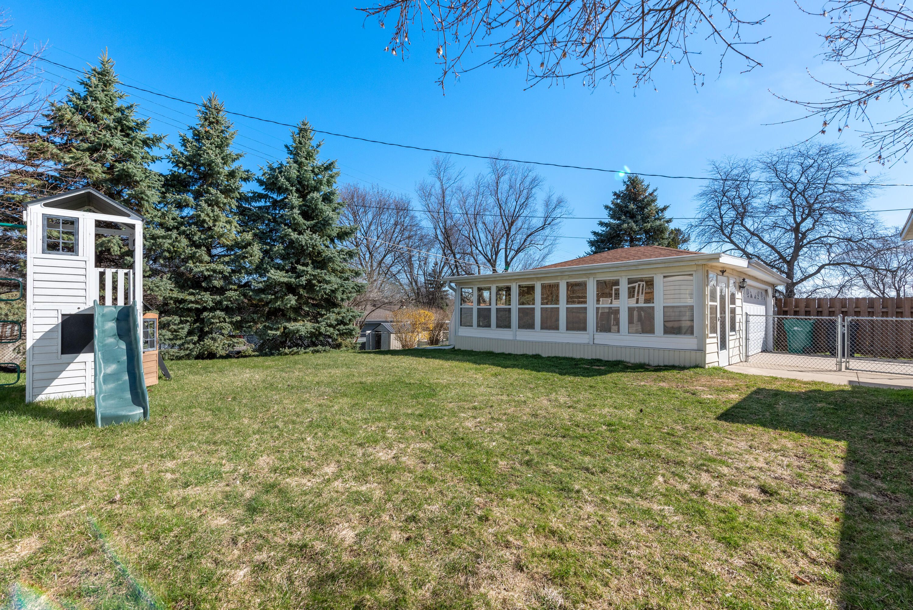 N92W16948 Roger Ave