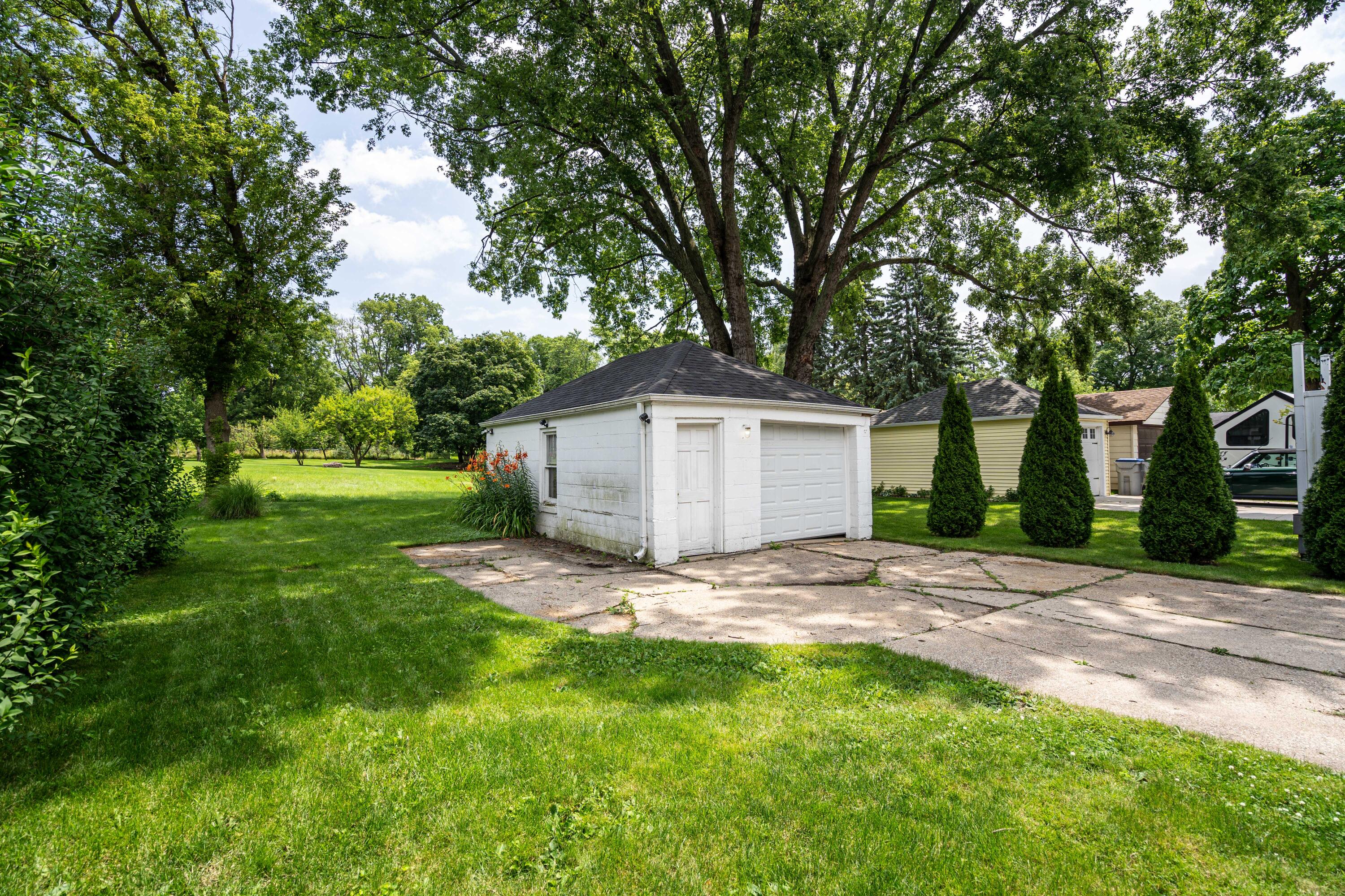 4330 S Austin St