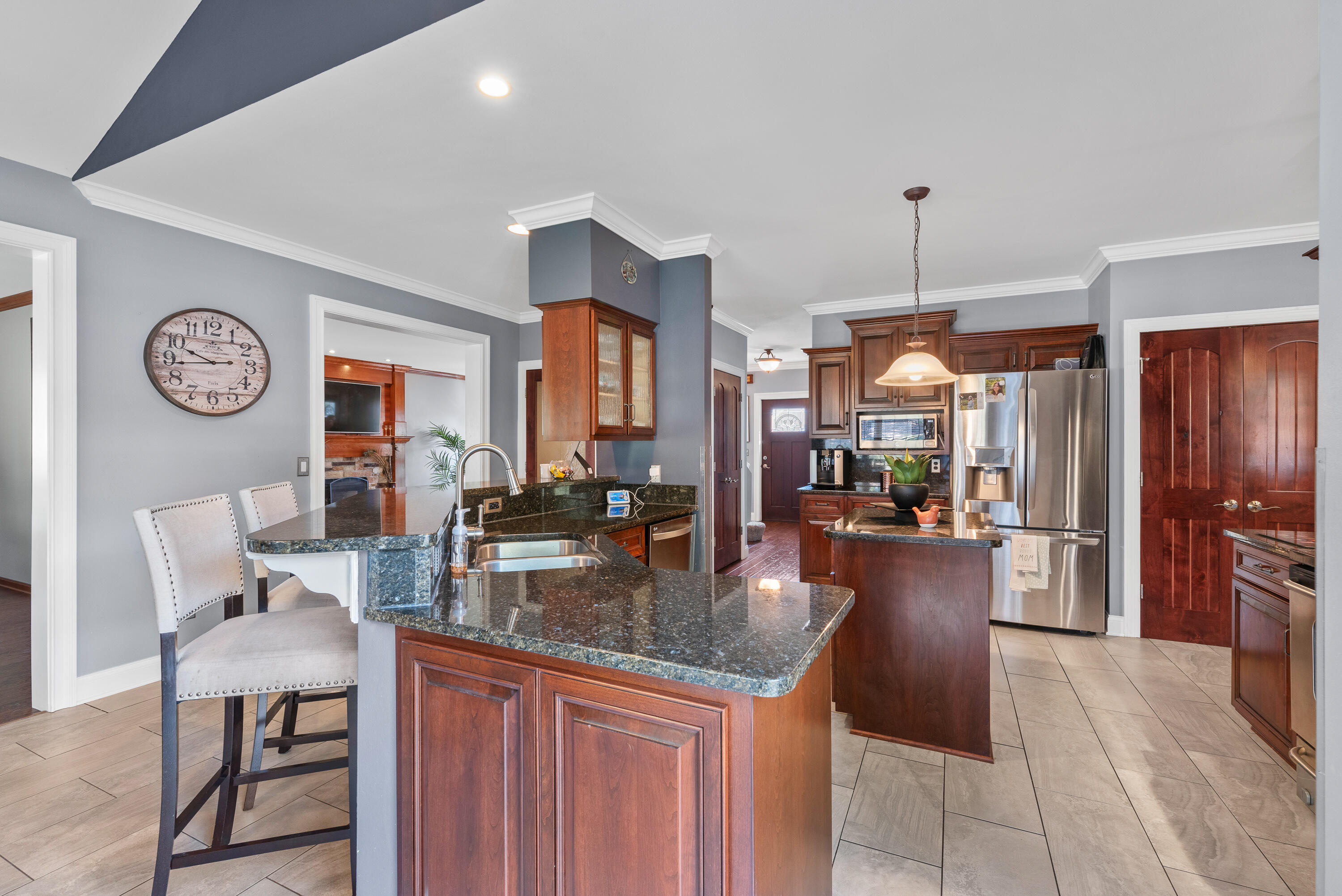 N73W23398 Fontaine Cir