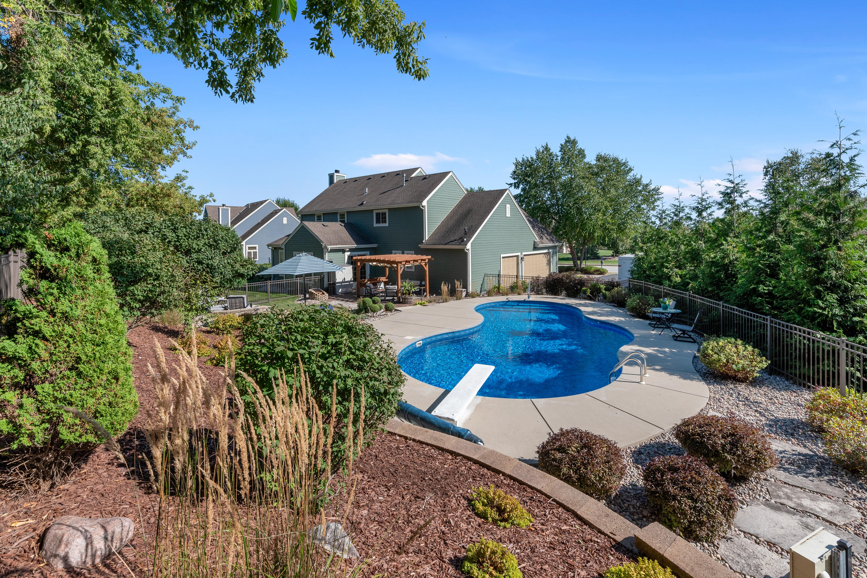 N73W23398 Fontaine Cir