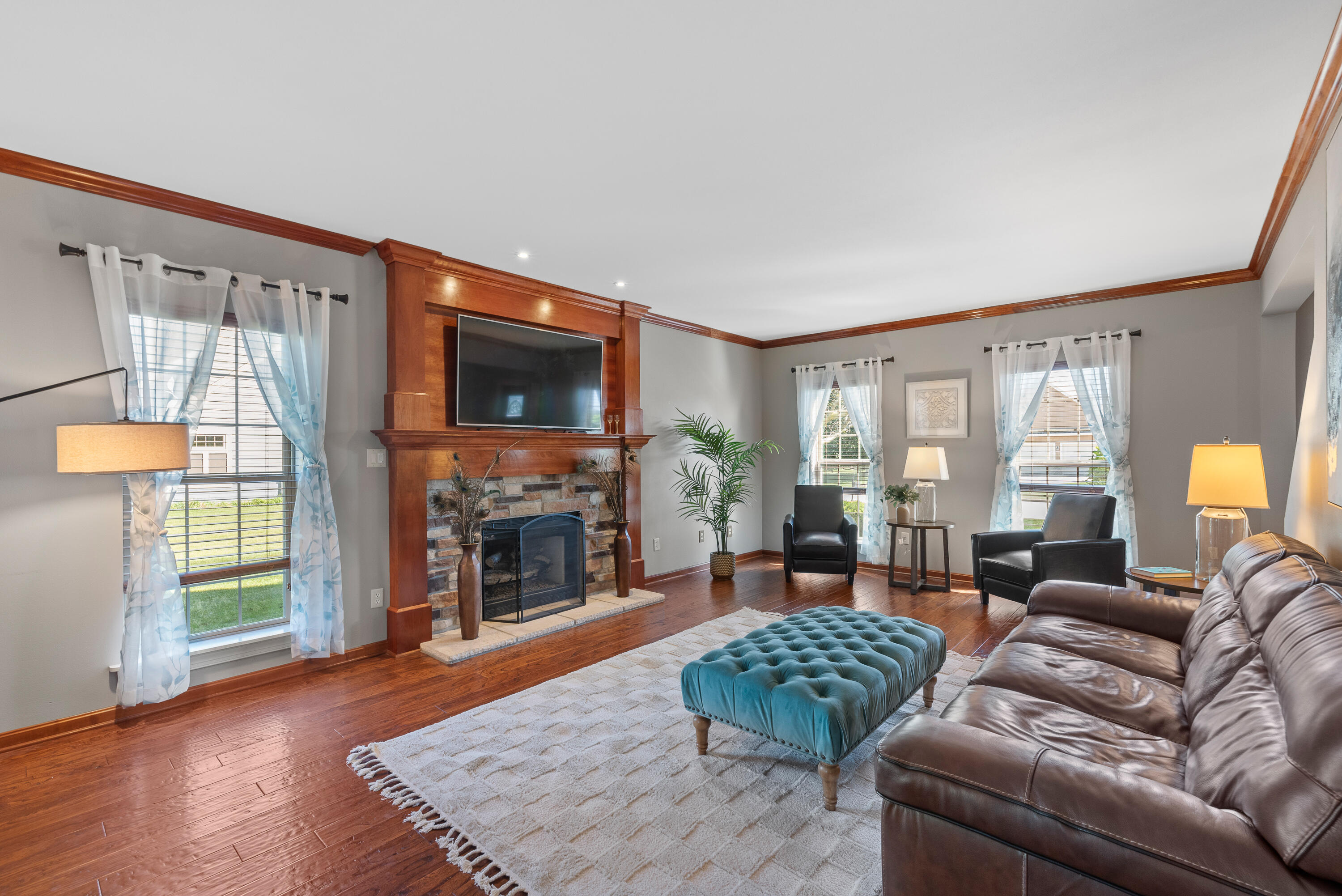 N73W23398 Fontaine Cir