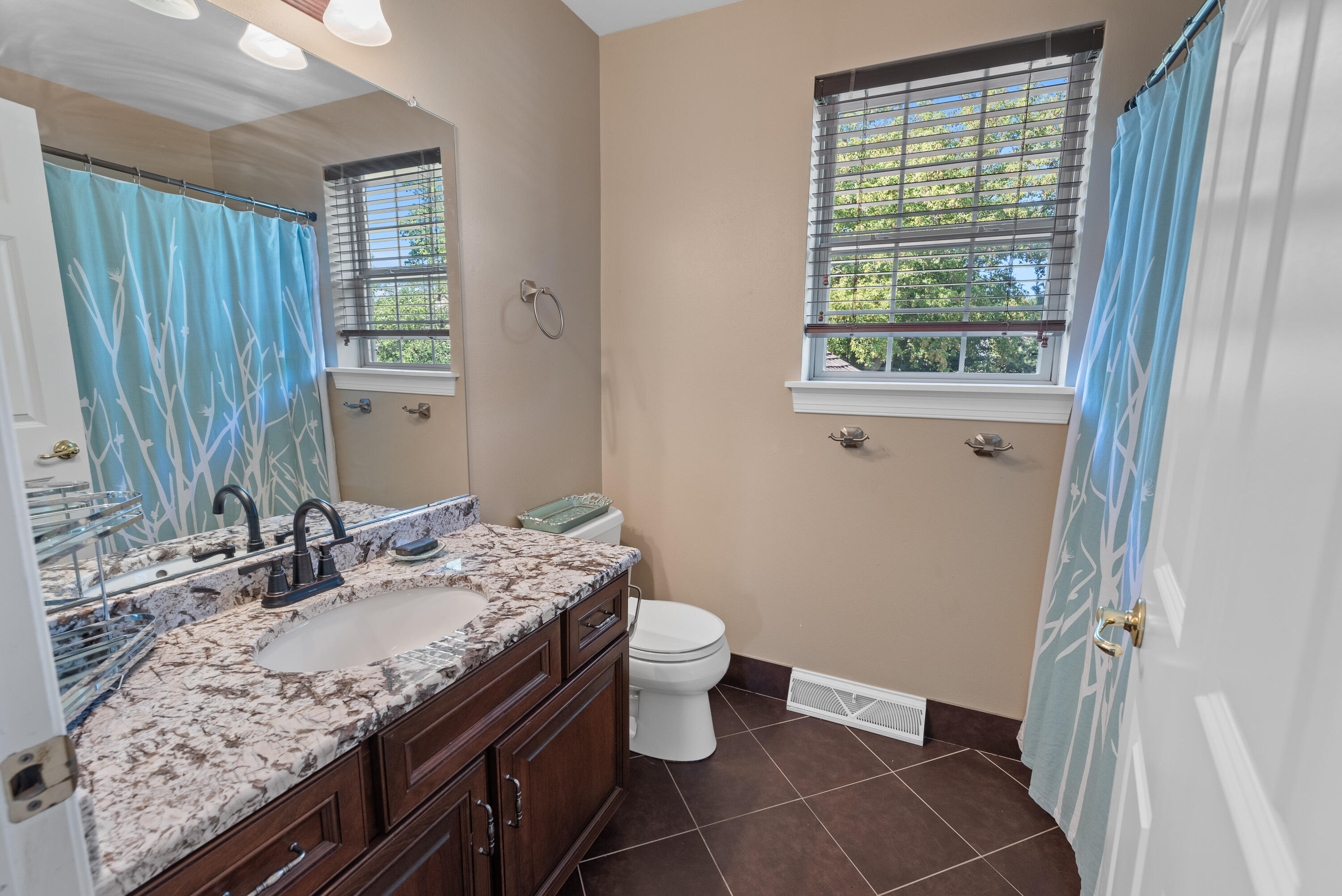 N73W23398 Fontaine Cir