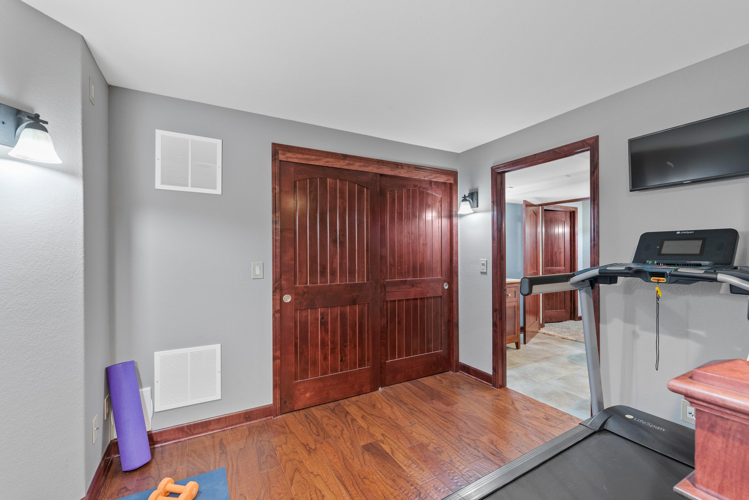 N73W23398 Fontaine Cir