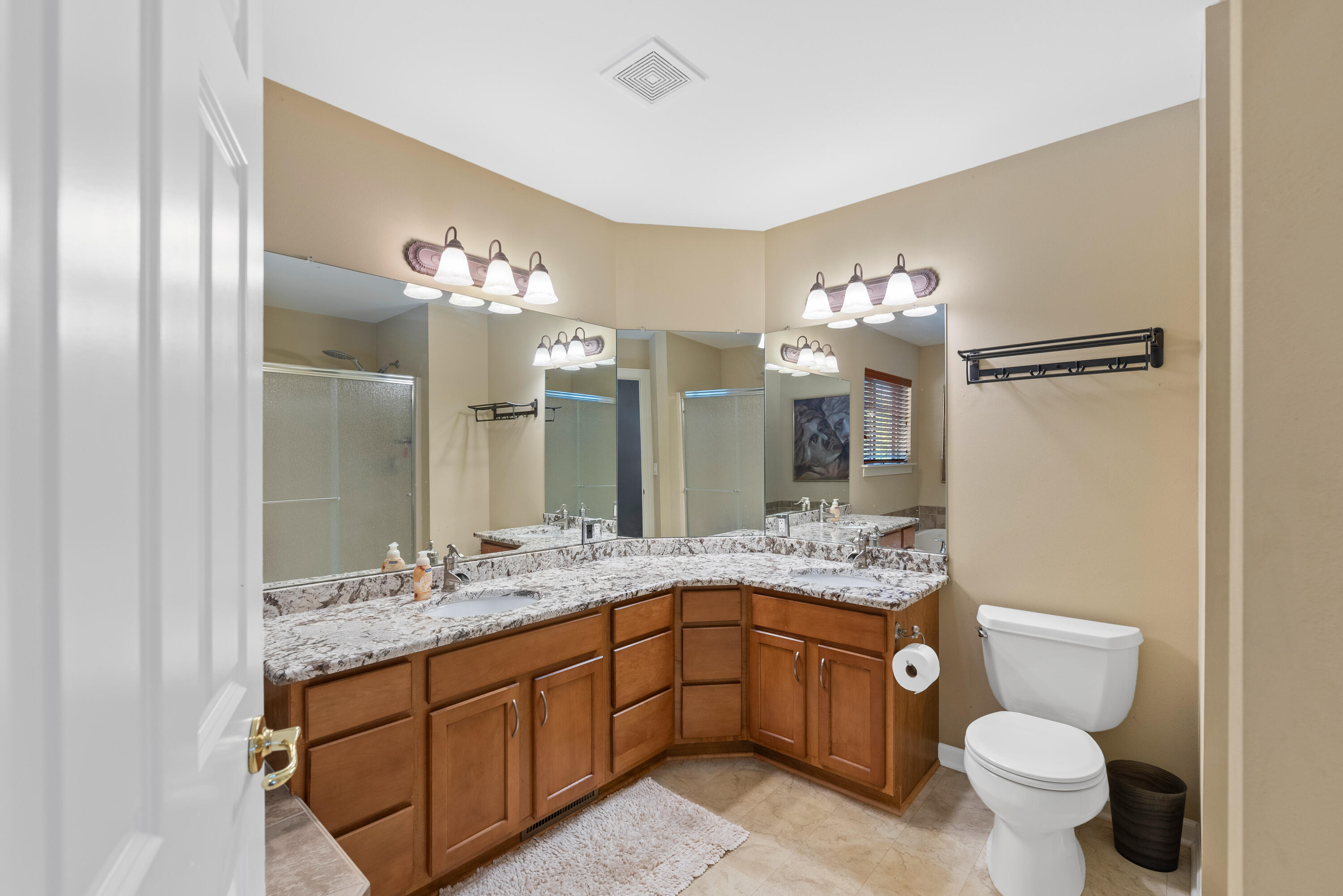 N73W23398 Fontaine Cir