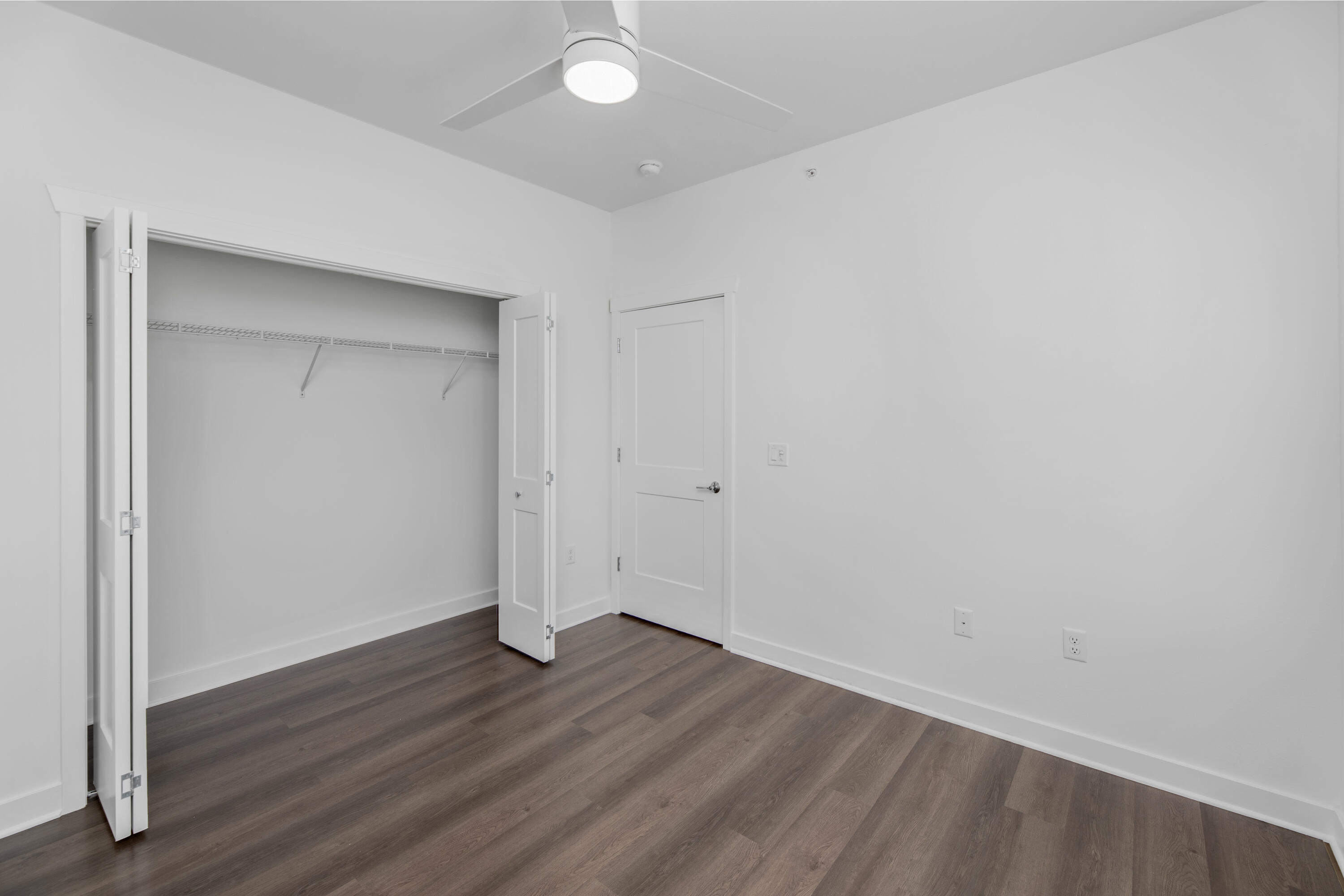 1876 W Mildenhall Dr