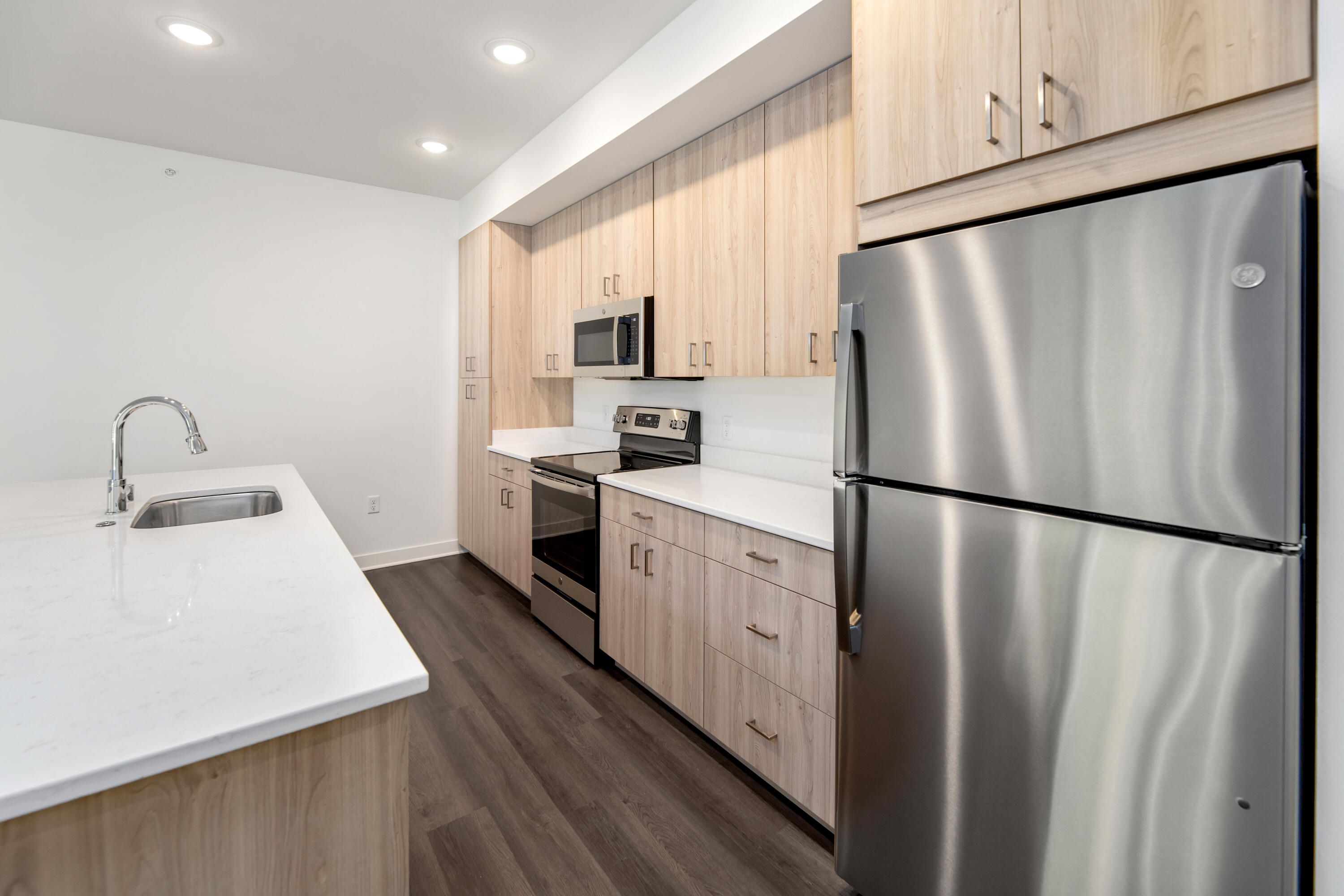 1876 W Mildenhall Dr