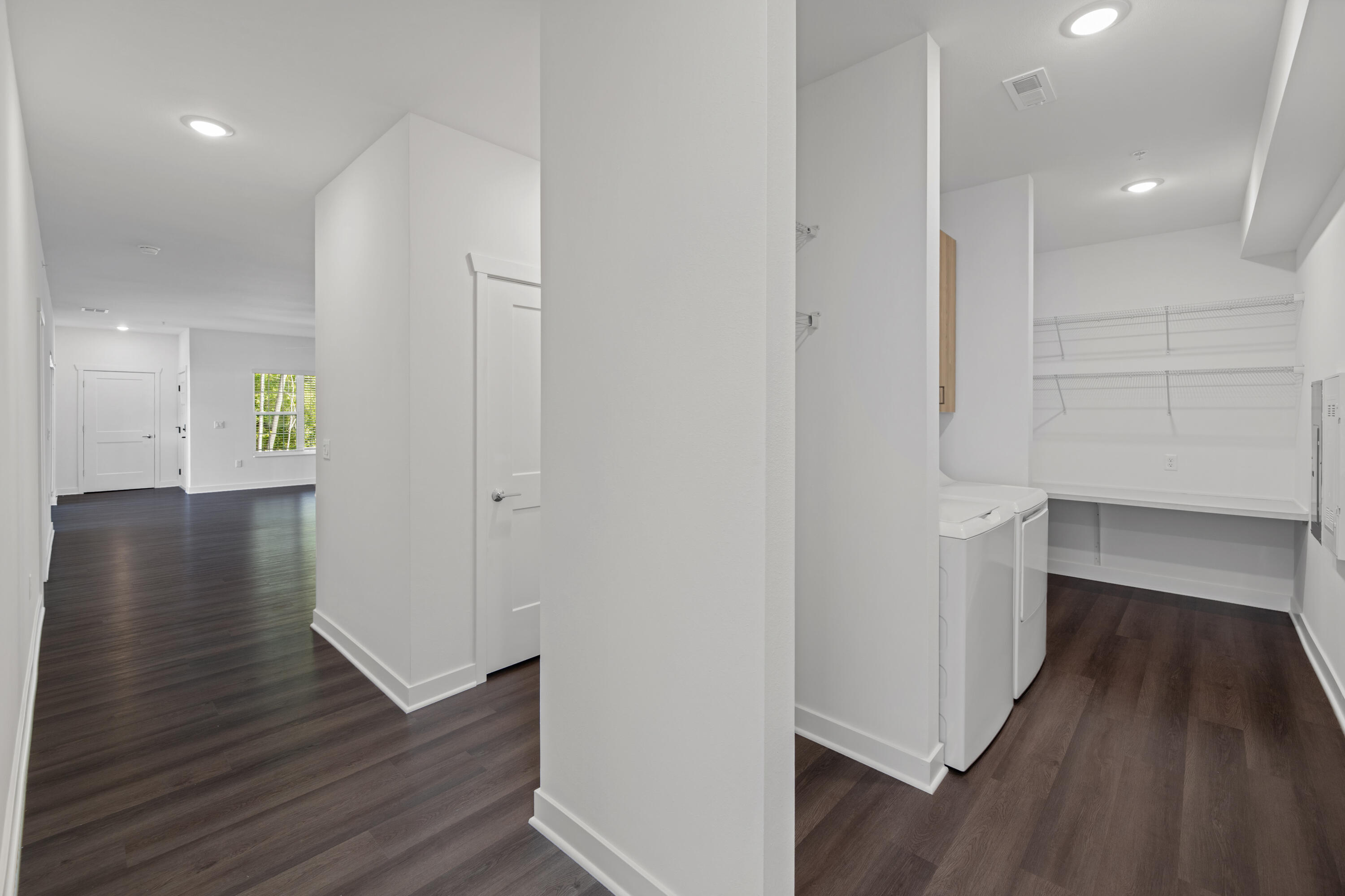 1876 W Mildenhall Dr