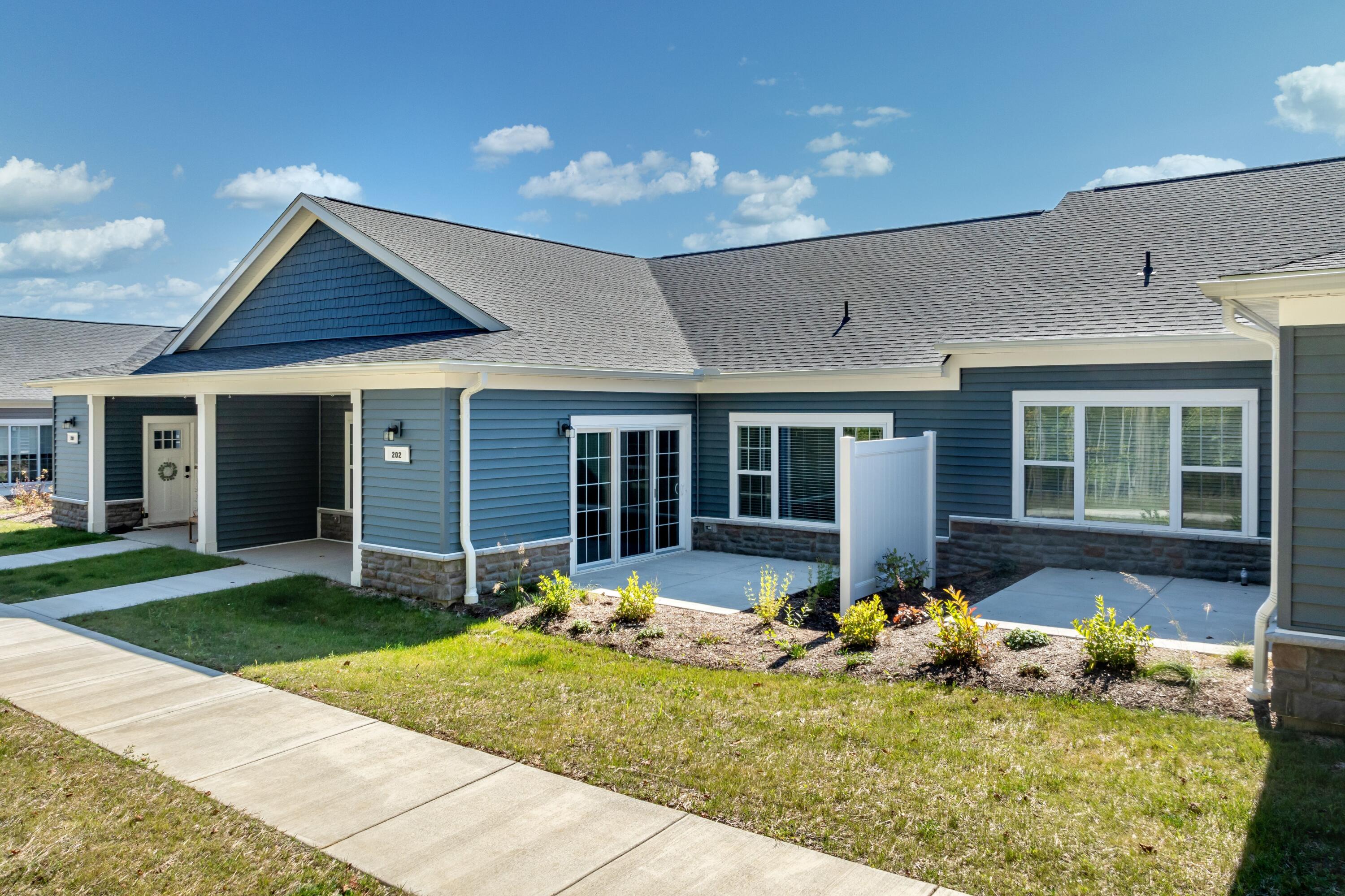 1967 W Sugaree Ln