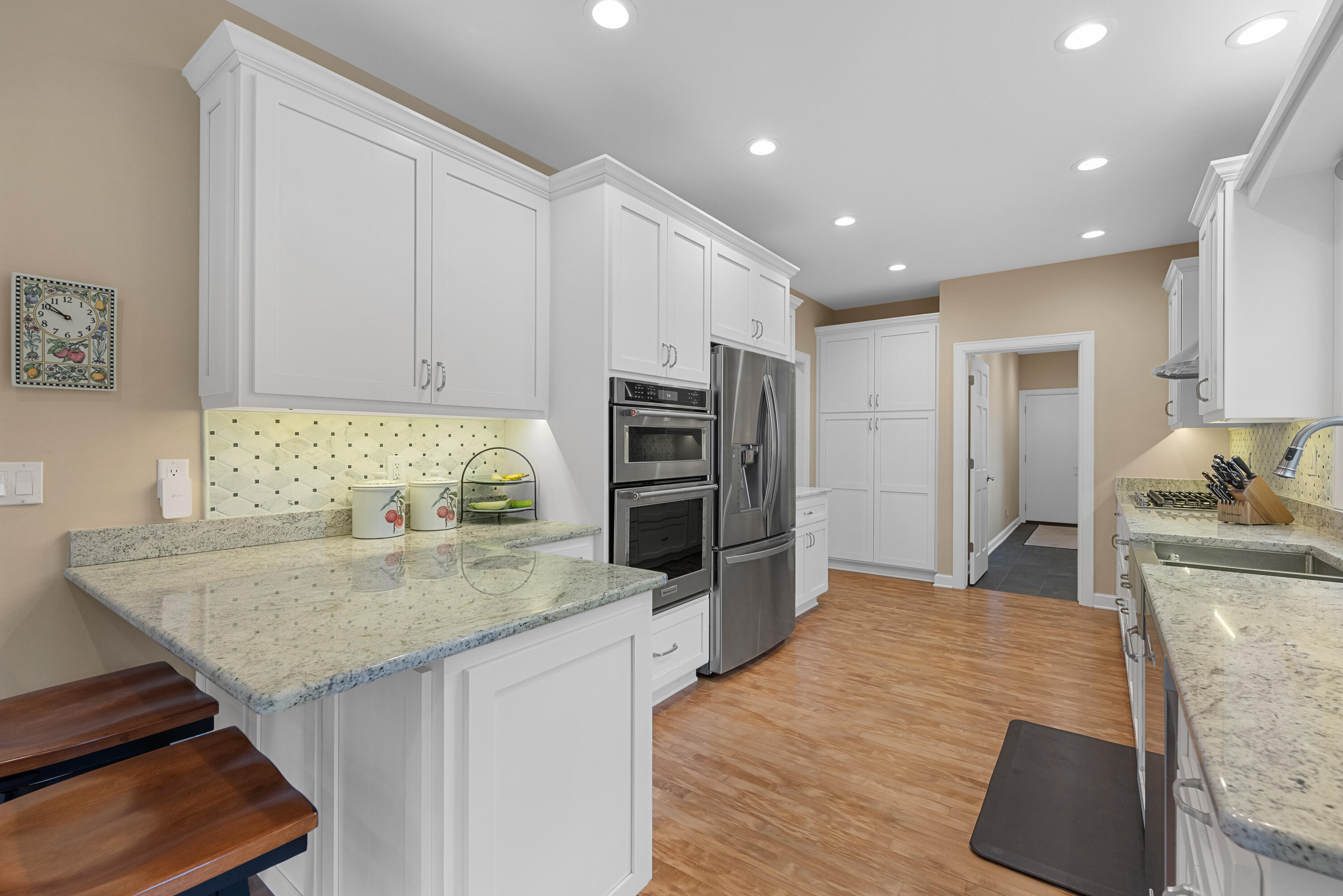 1926 W Hidden Reserve Ct