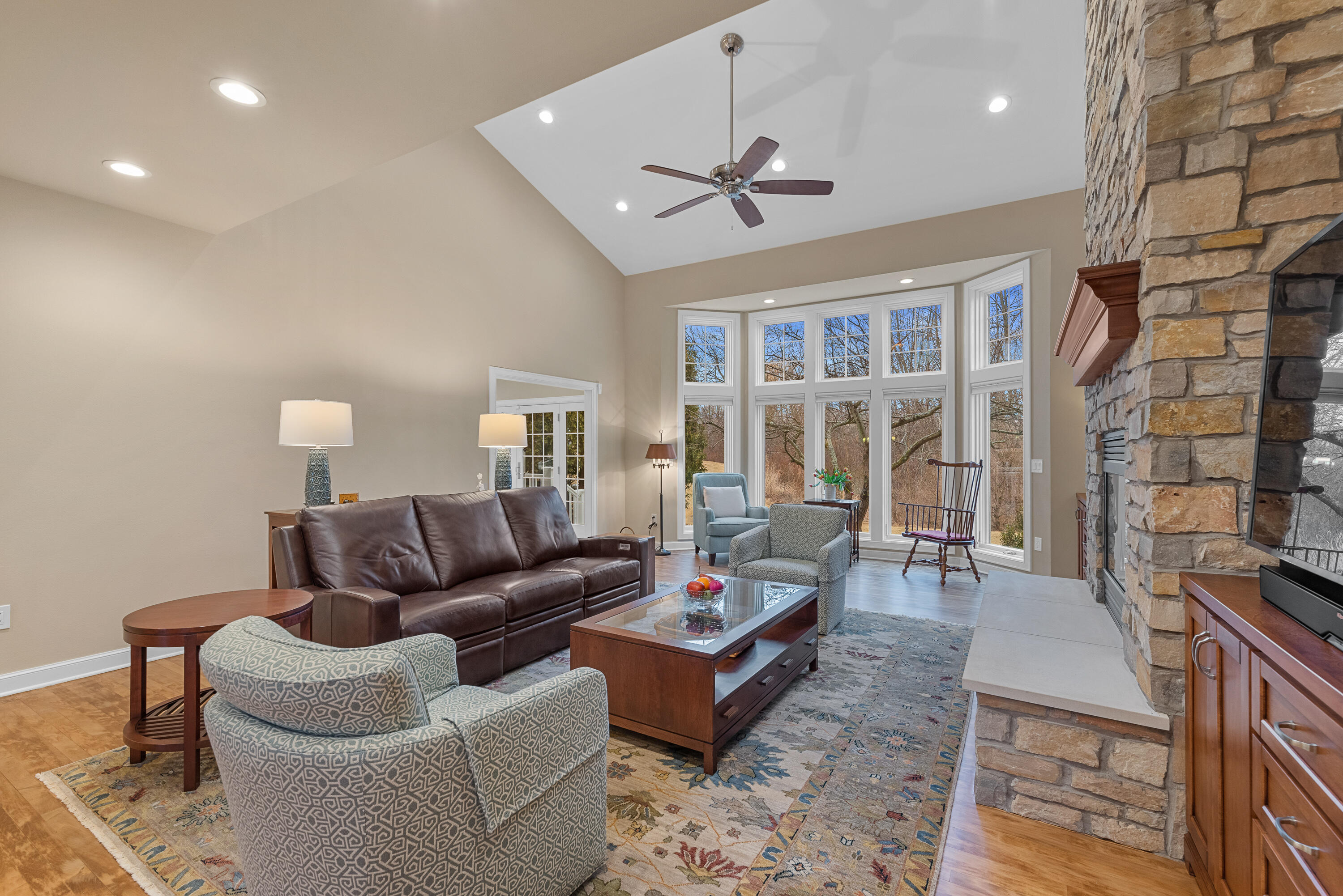 1926 W Hidden Reserve Ct