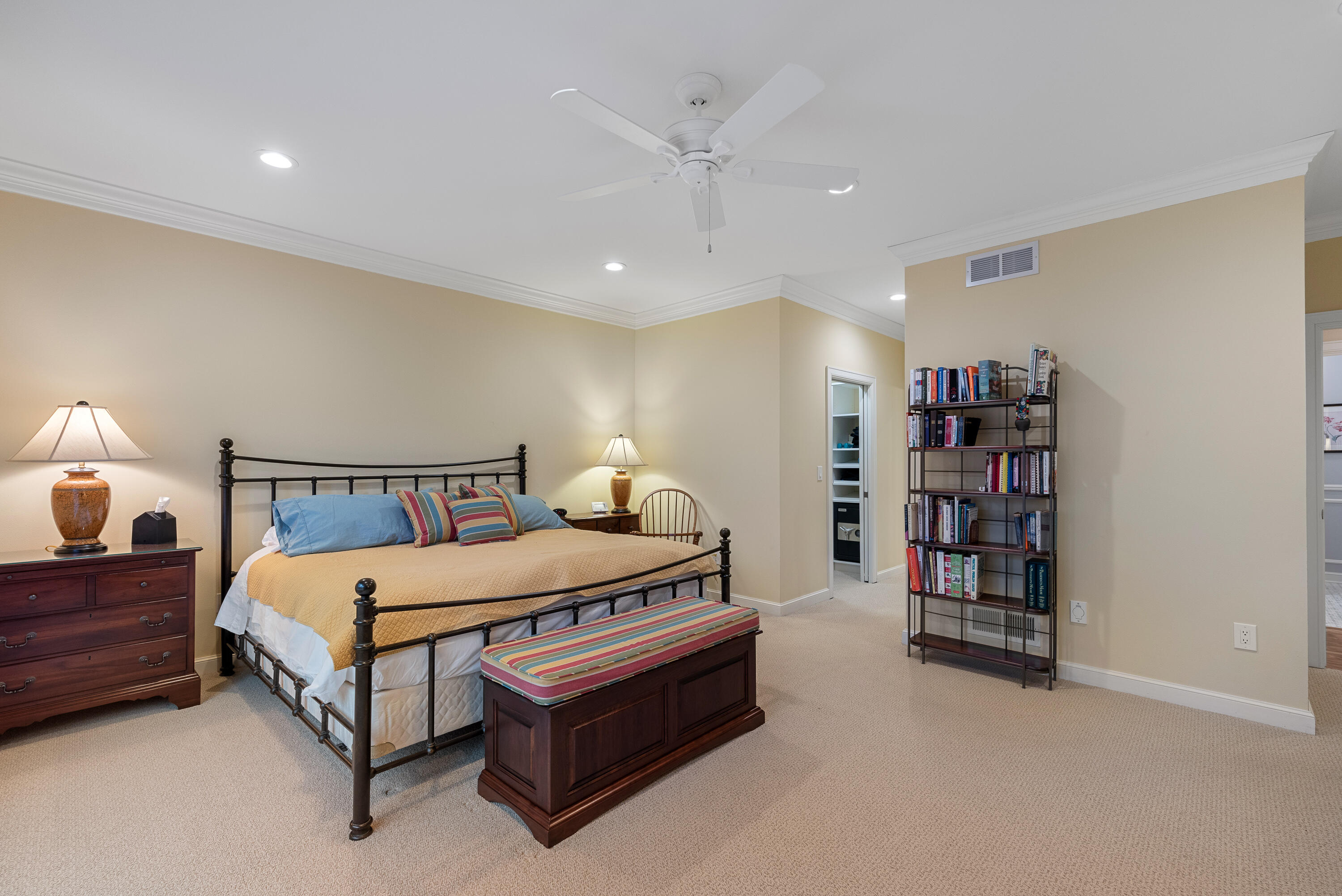 1926 W Hidden Reserve Ct