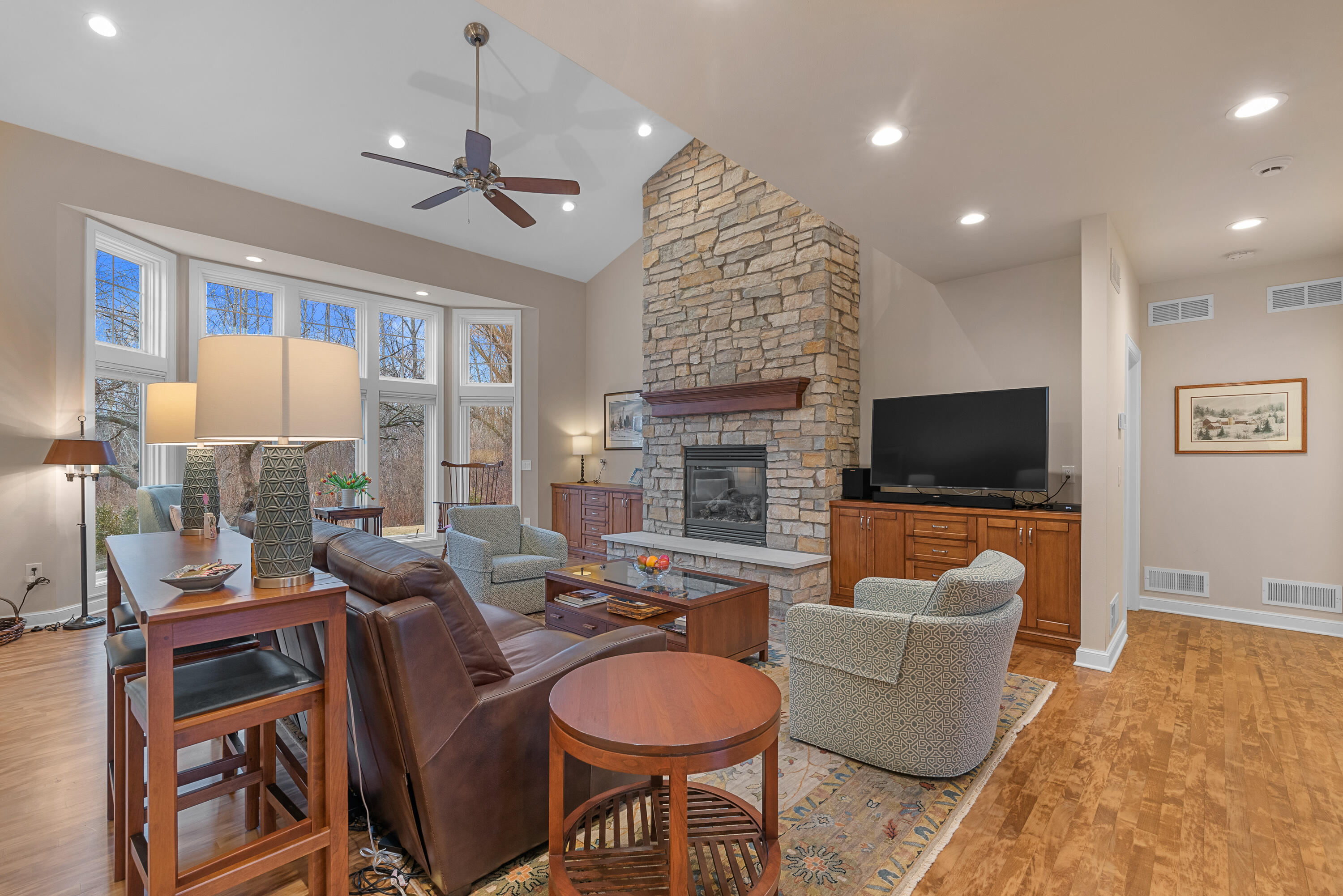 1926 W Hidden Reserve Ct